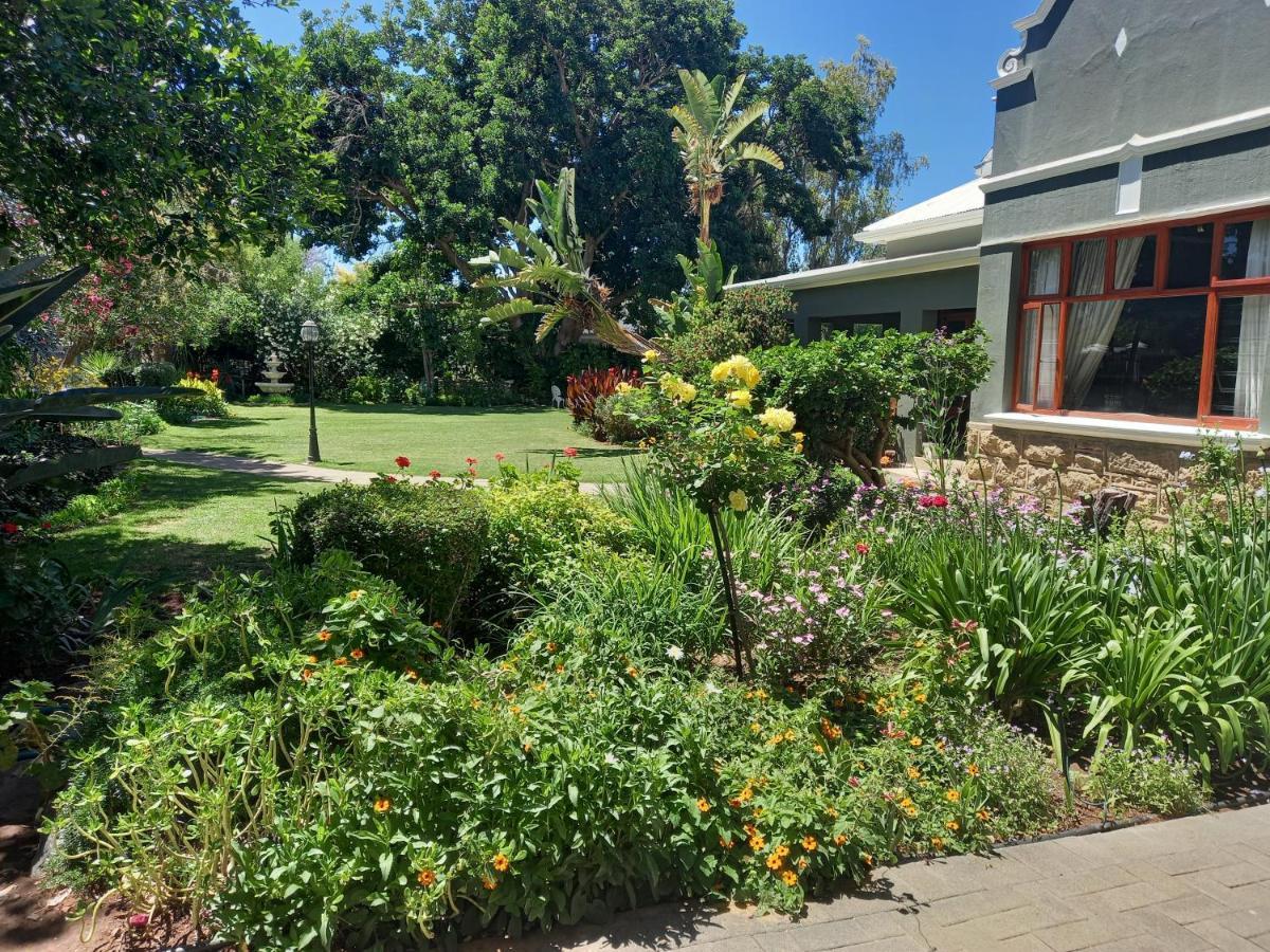 La Pension Guest House Oudtshoorn Ngoại thất bức ảnh