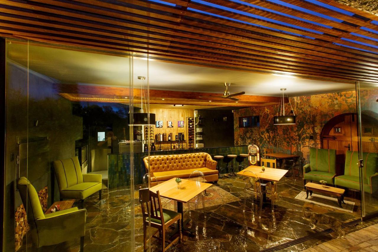 La Pension Guest House Oudtshoorn Ngoại thất bức ảnh