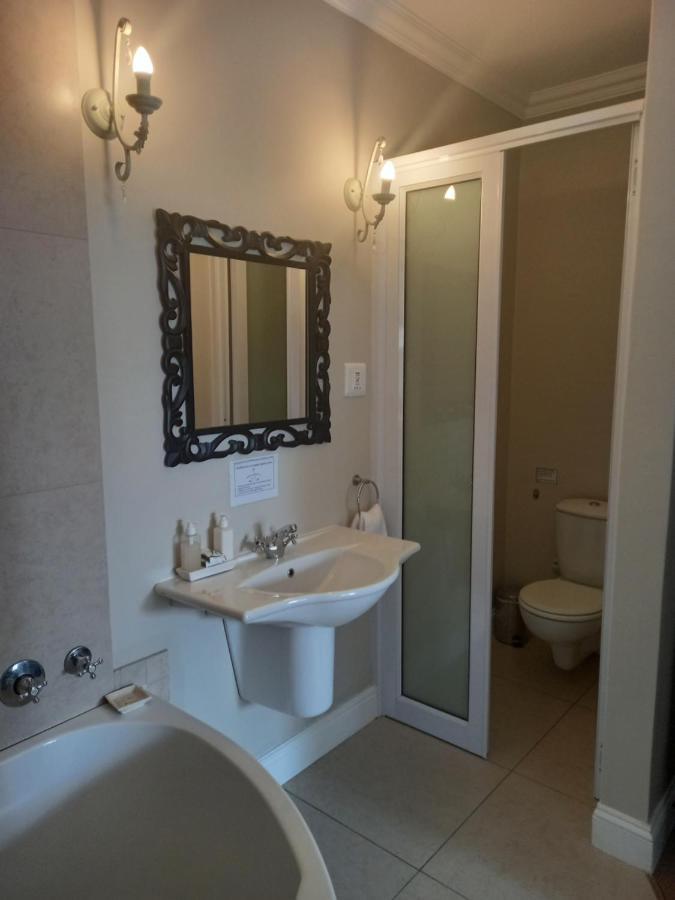 La Pension Guest House Oudtshoorn Ngoại thất bức ảnh