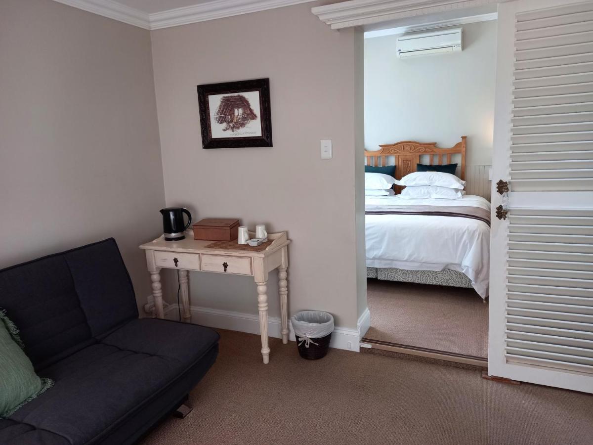 La Pension Guest House Oudtshoorn Ngoại thất bức ảnh